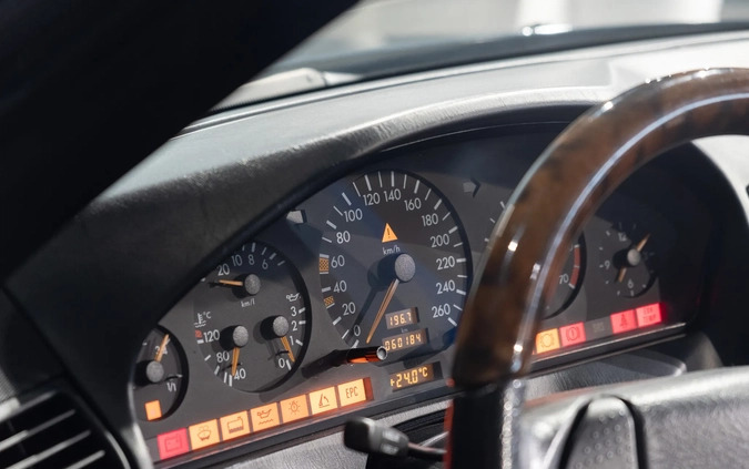 Mercedes-Benz SL cena 269000 przebieg: 60184, rok produkcji 1996 z Lubań małe 529